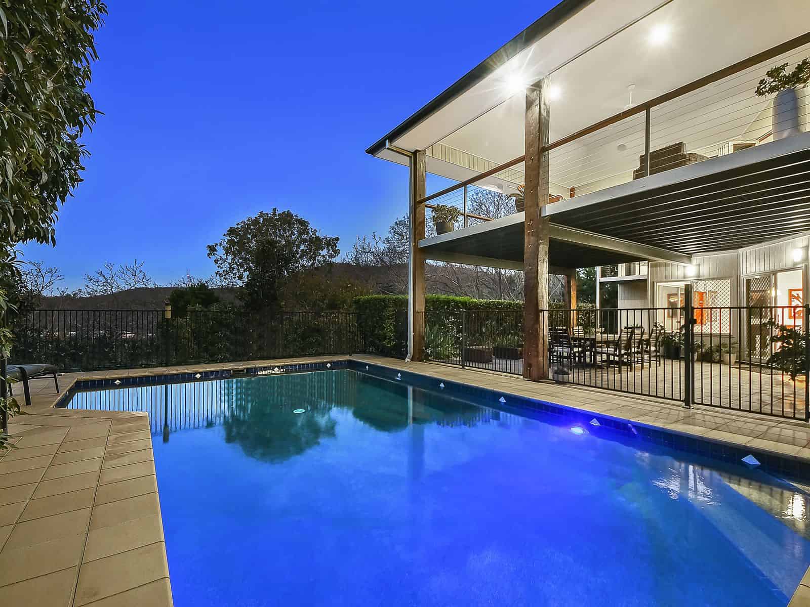 c9c4-H1973682-hires.9810-42ClarePlv2hr-2